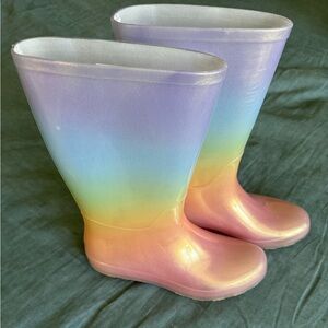 Cat and Jack pastel rainbow ombré rain boots size 5